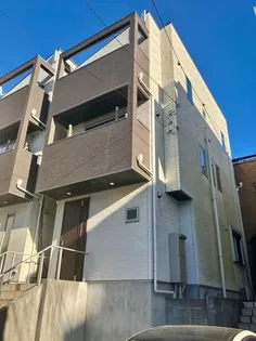 神奈川県横浜市神奈川区上反町2【一戸建】の外観