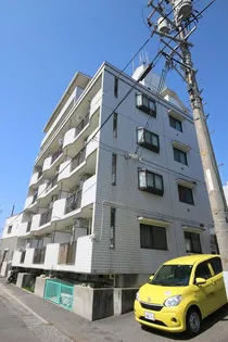 ホワイトヴィラ【2階】の外観