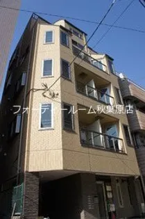 トワ ヴェール上野【1階】の外観