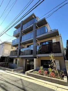 ルミナス駒場【1階】の外観