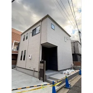 東京都世田谷区上北沢1【一戸建】の外観