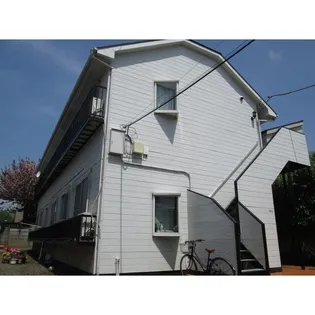 ホワイトハウス【2階】の外観