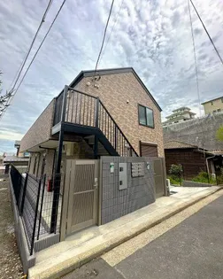 神奈川県横浜市金沢区六浦南1【アパート】の外観