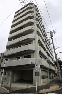 ヴェルト柿の木坂【3階】の外観