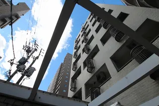 第1片山ビル【4階】の外観