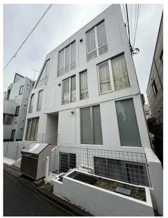 東京都新宿区北新宿3【マンション】の外観