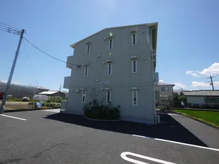 La Provence【3階】の外観