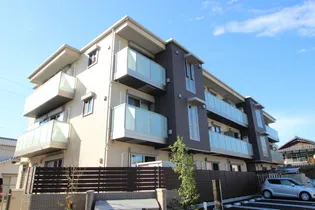 ヴァンレーベ【1階】の外観