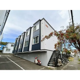 ヒルズ工大【2階】の外観