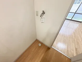 プレザントハイツ久居 B【1階】の内装