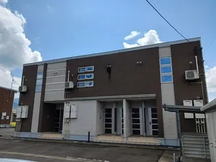 新潟県魚沼市井口新田【アパート】の外観