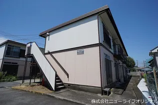 山百合ハイツ2号棟【2階】の外観