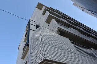 ユーコート本厚木【5階】の外観