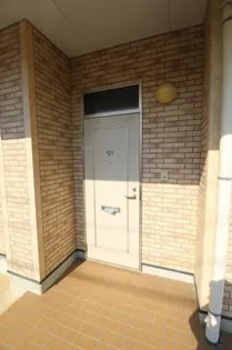 ピュアハイツ【2階】の玄関