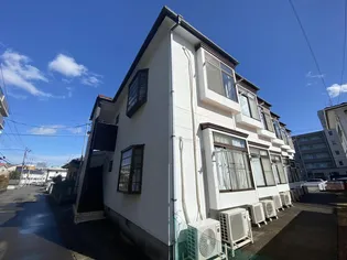 ホワイトファミール長町南【2階】の外観