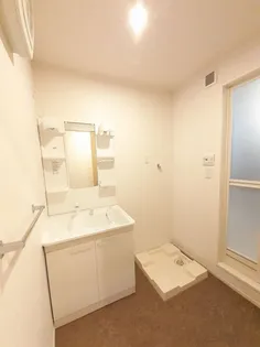 ニコ ヴィラージュB【1階】の内装