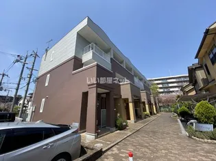 大阪府交野市私部6【マンション】の外観