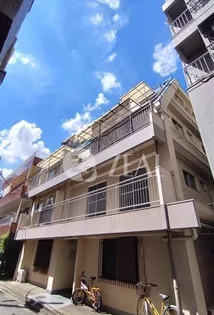 マンショントライポート【2階】の外観