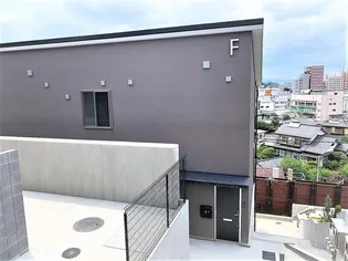 クリフビレッジF棟の画像