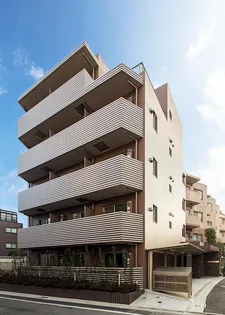 亀十レジデンス【1階】の外観