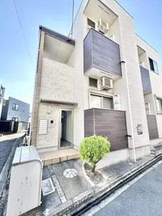 ラピスラズリ【2階】の外観