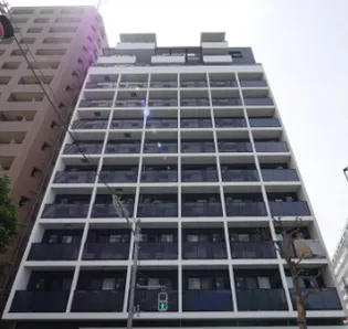 東京都新宿区市谷仲之町【マンション】の外観