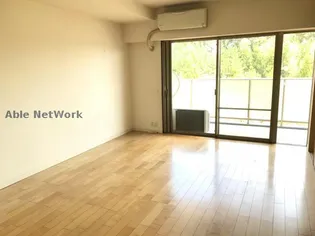 Tステージ赤池ガーデンテラスの居間