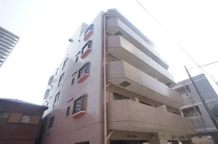 カームパレス【2階】の外観