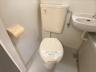 タウンハウス阿倉川 B棟【2階】の内装