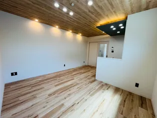 マザー カルメル門前の画像