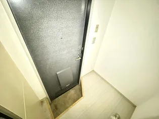 リッチハウス【1階】の玄関