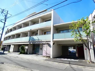 ストーリア神宮前【3階】の外観