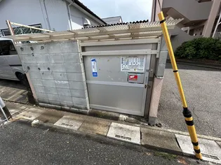 第1渡辺レジデンス【3階】の地図