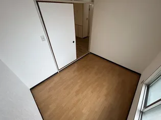 第1渡辺レジデンス【3階】の内装