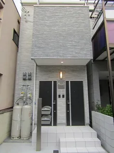 あんしん+奥本08-1012【2階】の外観