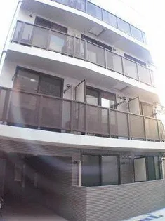 ドルチェ四谷【1階】の外観