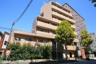 東京都新宿区西落合3【マンション】の外観