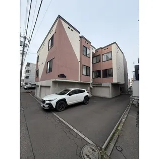 Silvaner【2階】の外観