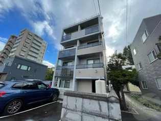 ラグゼ北大前【4階】の外観