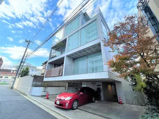 東京都品川区上大崎2【マンション】の外観