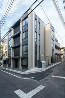 コンポジット新宿【2階】の外観