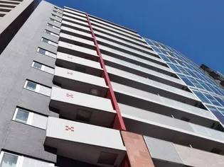 エステムプラザ市谷外濠公園【13階】の外観