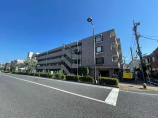 日神パレステージ三軒茶屋【1階】の外観