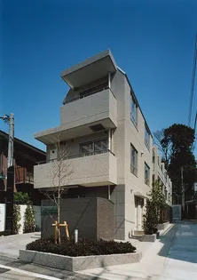 東京都港区南麻布4【マンション】の外観