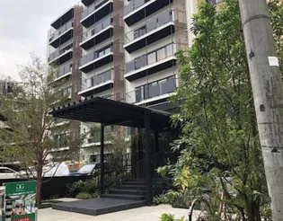 東京都新宿区内藤町【マンション】の外観