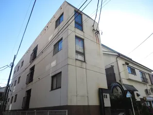 リベラルIIの外観