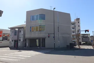 クロスストリートの画像