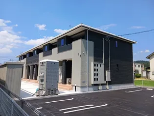 鳥取県倉吉市福守町【アパート】の外観