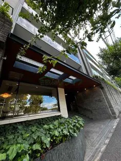 東京都渋谷区千駄ヶ谷1【マンション】の外観