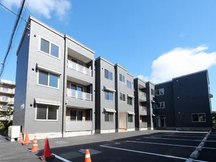 ヒルズ環状通東【1階】の外観